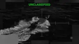 الجيش الأمريكي يدمر قارباً