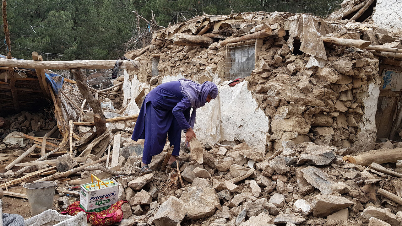 الإمارات ترسل مساعدات إغاثية لمتضرري زلزال أفغانستان