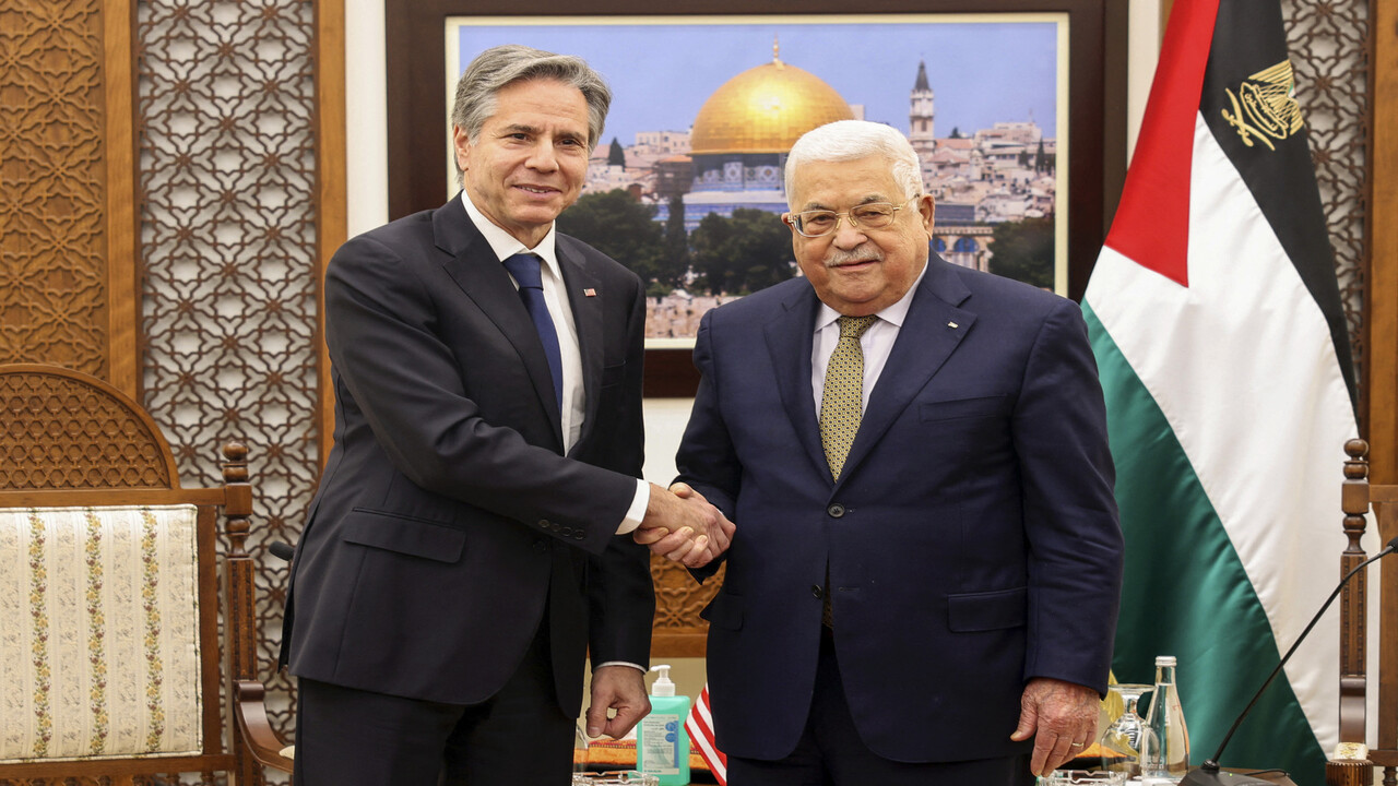 تفاصيل لقاء رئيس فلسطين محمود عباس مع وزير خارجية أمريكا