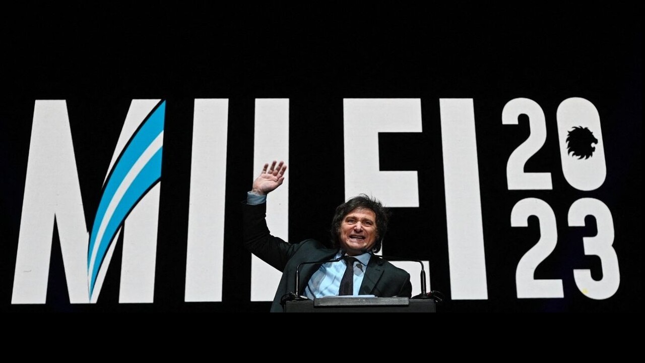 فوز خافيير مايلي في الانتخابات الرئاسية بالارجنتين 
