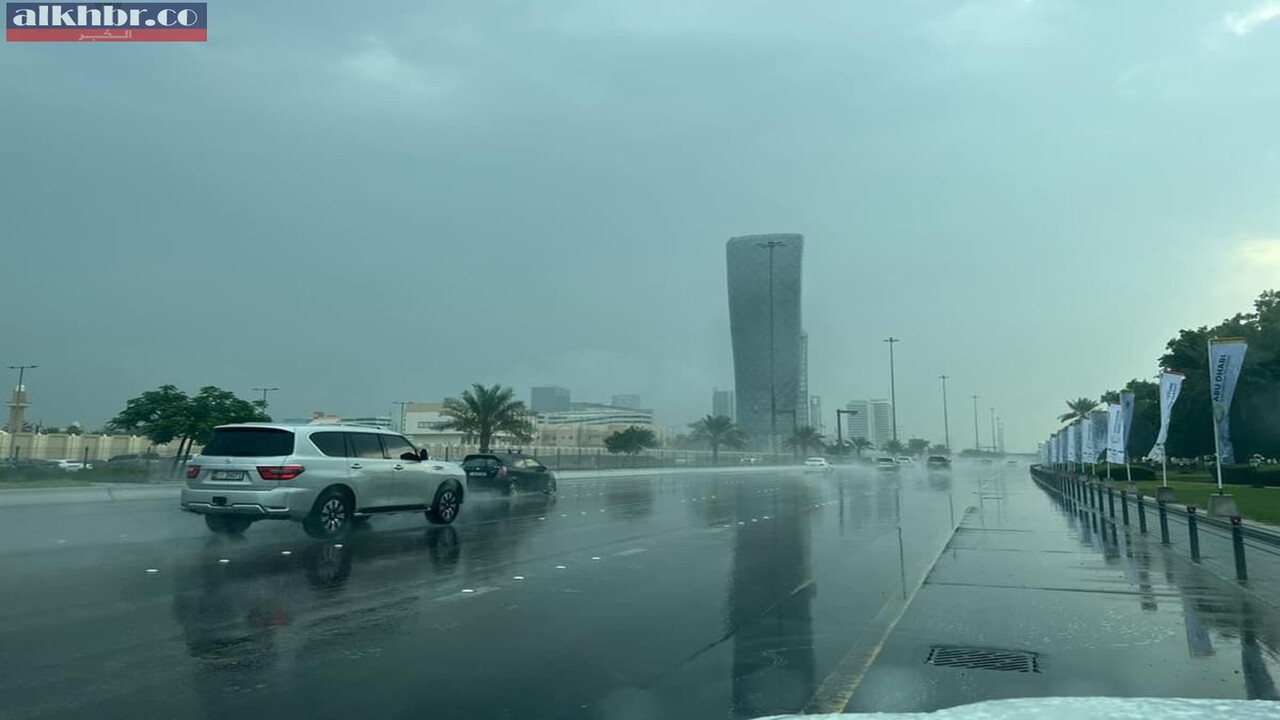 UAE: Delivery firms halt services due to heavy rain