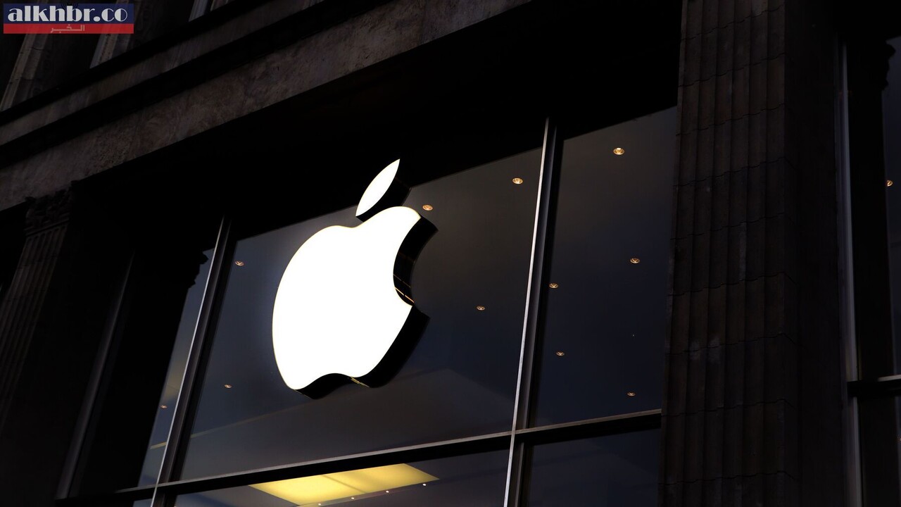 Apple warns its users against potential spyware attacks globally